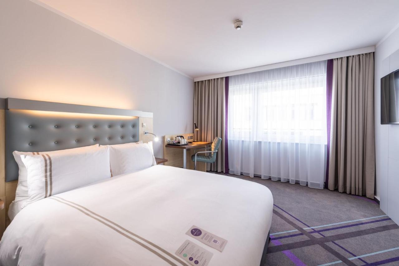 Premier Inn Stuttgart Airport Leinfelden-Echterdingen Exterior photo